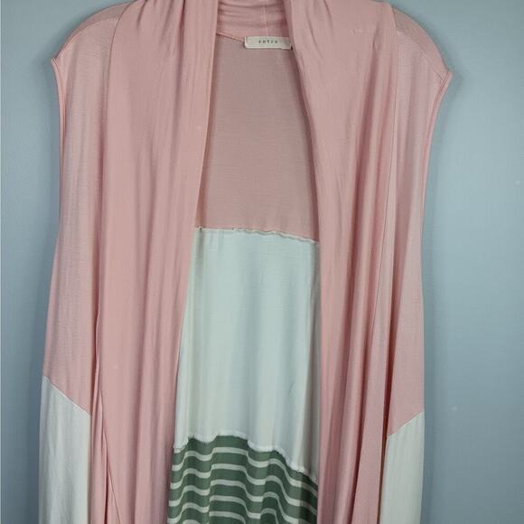 EUC Entro Rose, White, and Green Soft Handkerchief Hemline Vest Size 2X - Picture 2 of 6